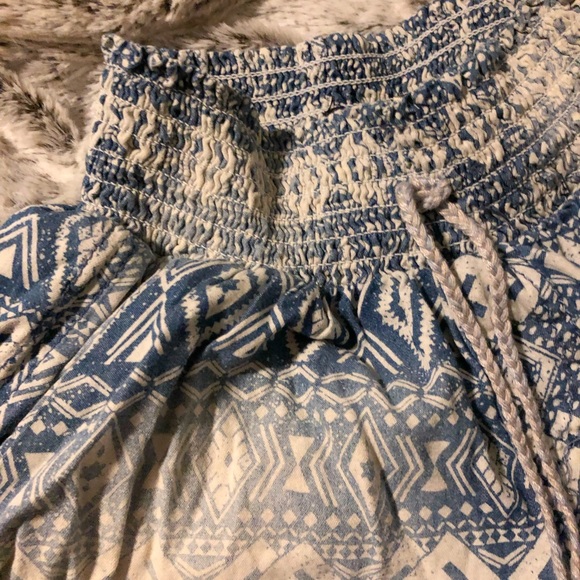 Rewash Smocked Beach Short - Picture 3 of 5